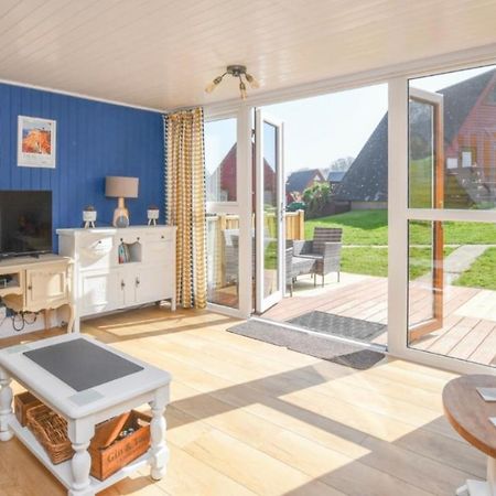Foxes Sea Side Retreat Deluxe Chalet Is A Lovely Holiday Home Tucked Away On The Kent Coast Kingsdown  외부 사진