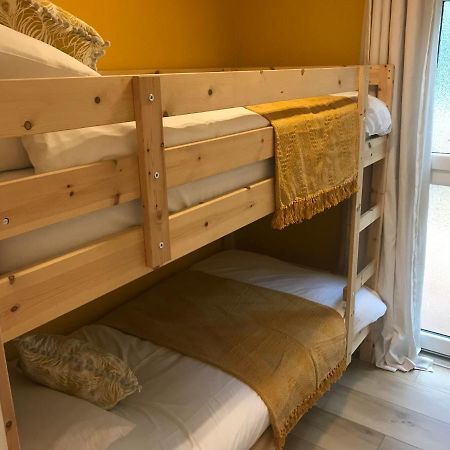 Foxes Sea Side Retreat Deluxe Chalet Is A Lovely Holiday Home Tucked Away On The Kent Coast Kingsdown  외부 사진