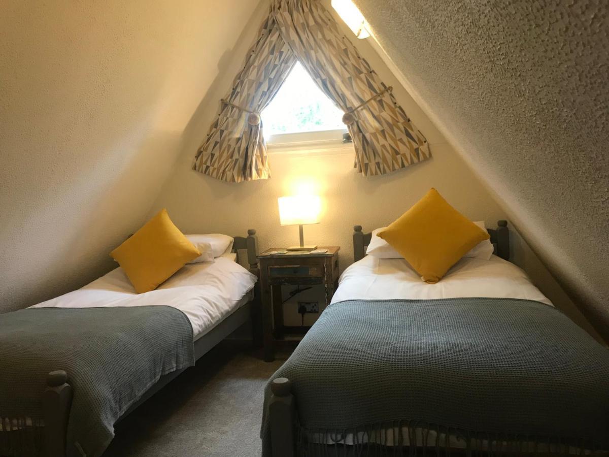 Foxes Sea Side Retreat Deluxe Chalet Is A Lovely Holiday Home Tucked Away On The Kent Coast Kingsdown  외부 사진