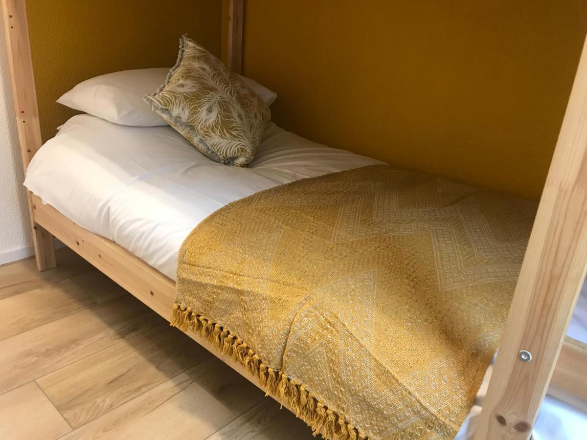 Foxes Sea Side Retreat Deluxe Chalet Is A Lovely Holiday Home Tucked Away On The Kent Coast Kingsdown  외부 사진